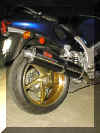 ssswingarm_rt_640x480.jpg (155999 bytes)